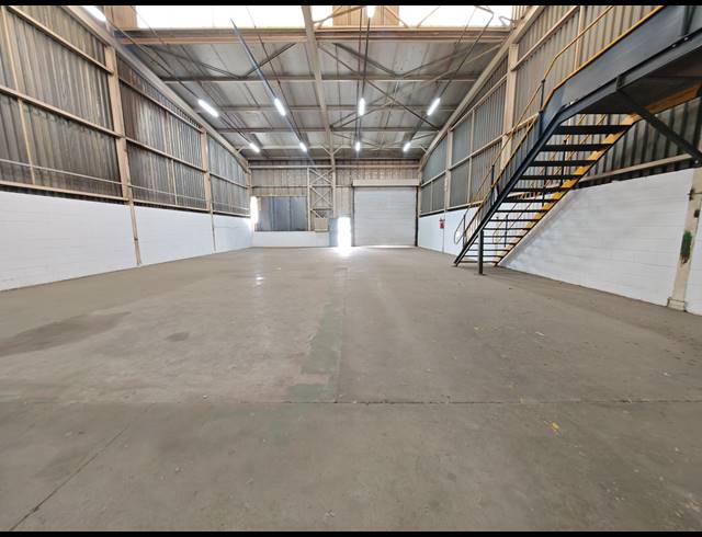 379M² WAREHOUSE TO LET IN SELBY